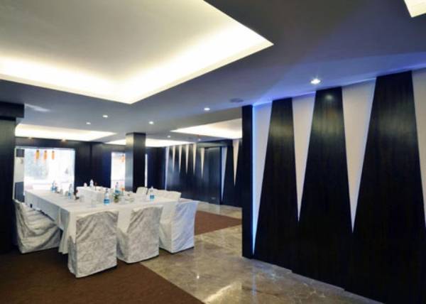 Roland Hotel  3* Индия, Калькутта
