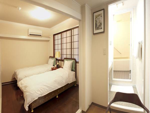 Hotel Naniwa  3* Япония, Осака