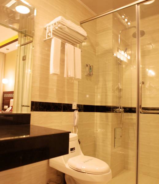 Yunhua Hotel  3*