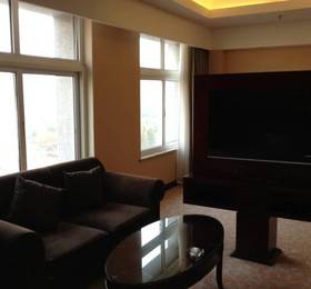 Xinyu Hotel  в Шанхае