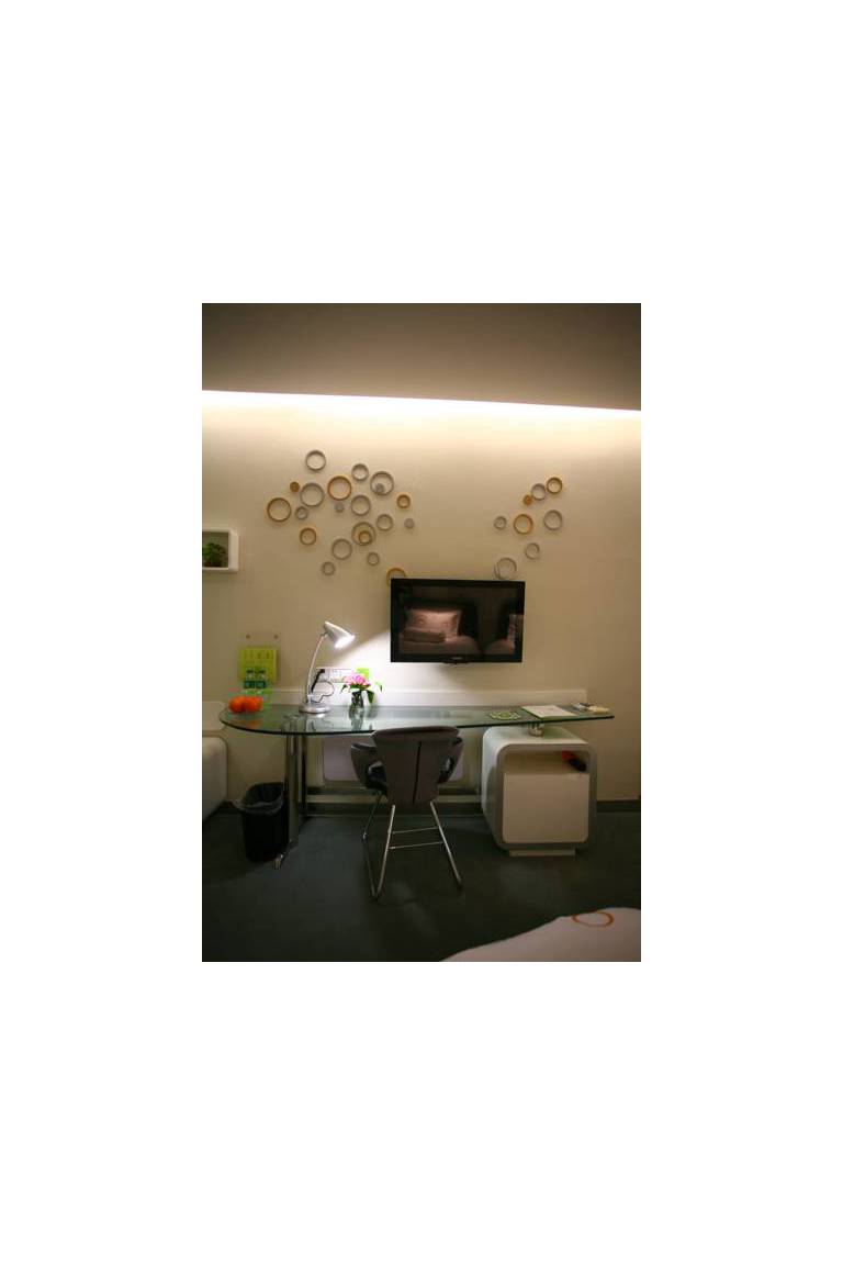 Eesir Hotel 