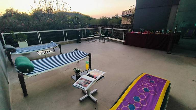 Mana Hotels 
