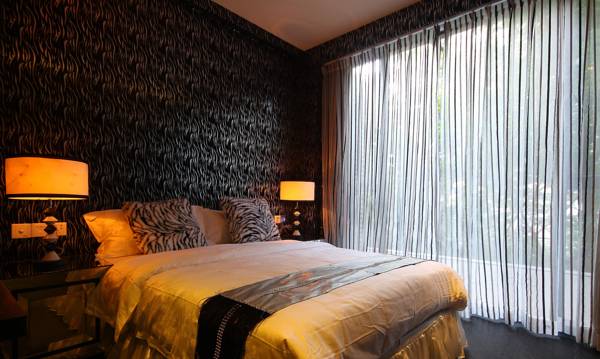 Dream Hotel 