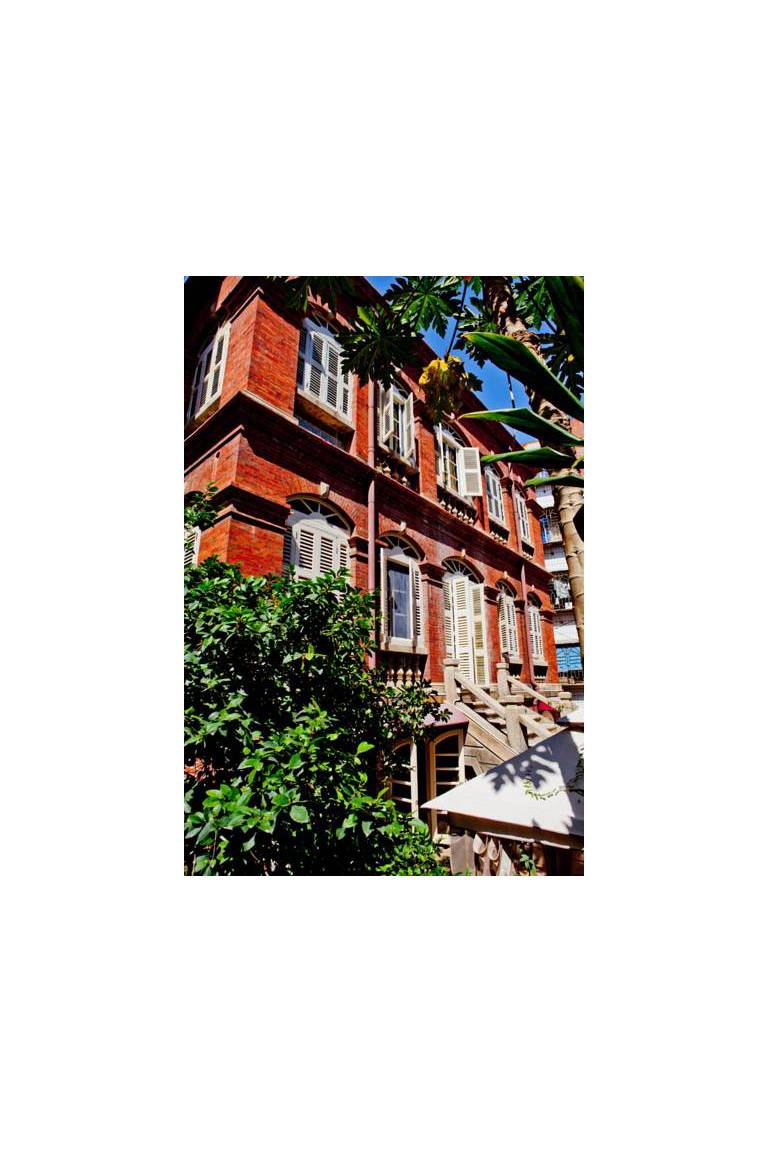 Louis Hotel 