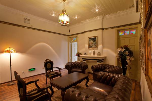 Louis Hotel 