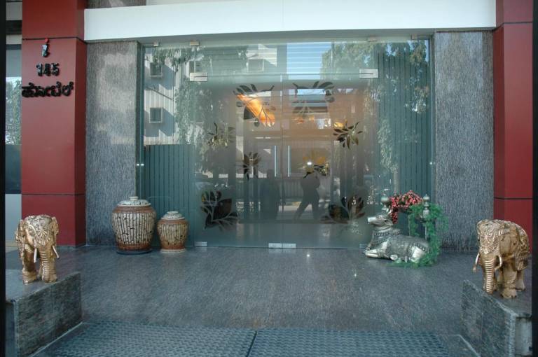i145 Hotel 