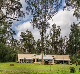 Inn The Tuarts Guest Lodge Busselton Accommodation в Басселтоне