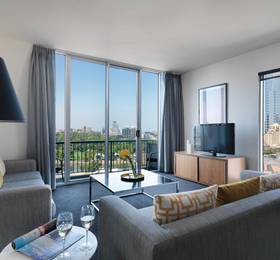 Adina Apartment Hotel Melbourne, Flinders Street в Мельбурне