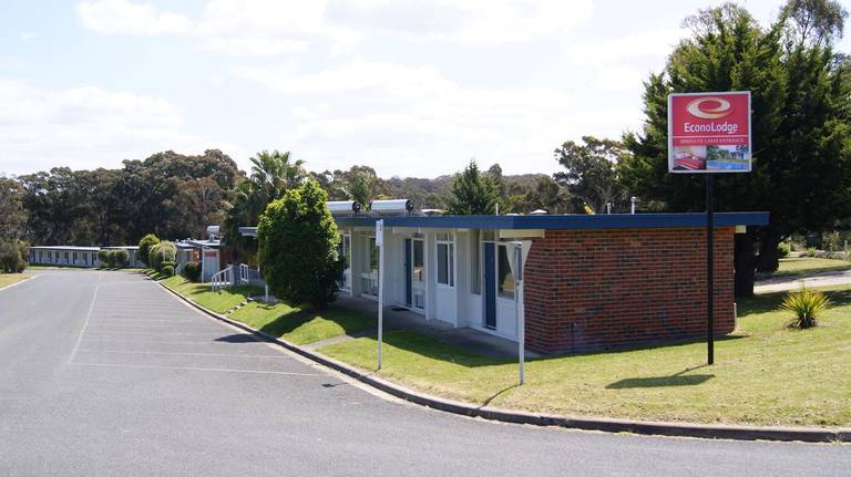 Absolute Lakes Entrance Motel