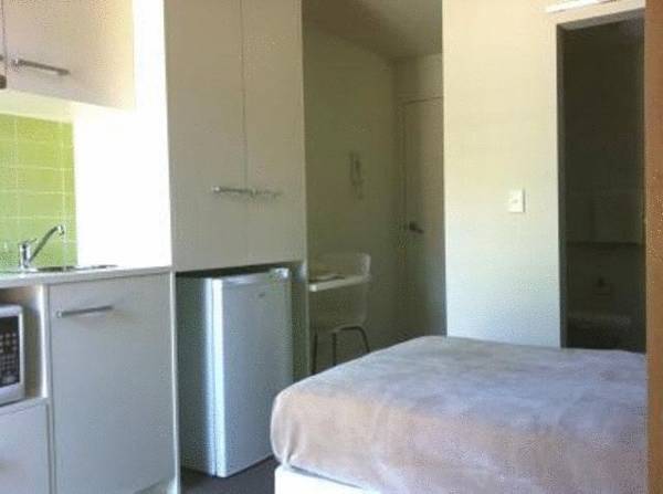City Edge North Melbourne Apartment Hotel 4* Австралия, Мельбурн