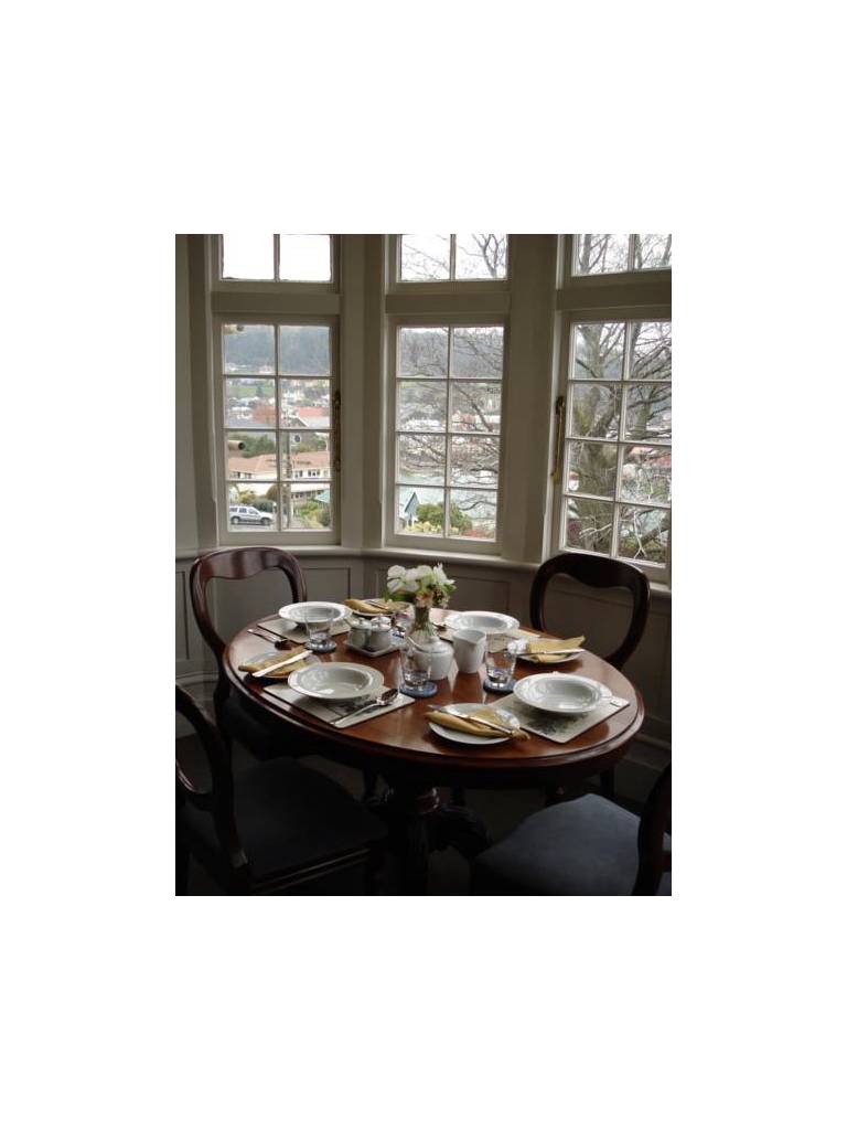 Hazel House Boutique Bed & Breakfast 