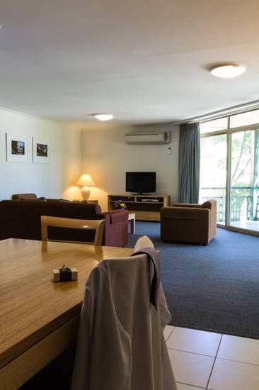 Kingston Terrace Serviced Apartments  Австралия, Канберра