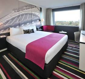 Mercure Melbourne Treasury Gardens в Мельбурне
