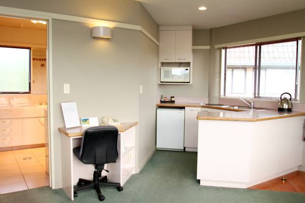Aloha Lodge Beachside Accommodation  Новая Зеландия, Нельсон