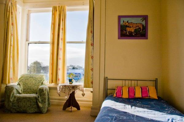 Chillawhile Backpackers Art Gallery  Новая Зеландия, Оамару