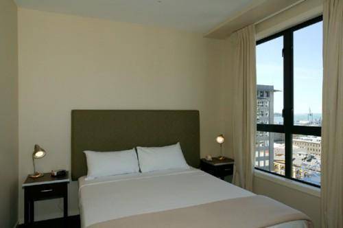 Quest Serviced Apartments on Queen  4* Новая Зеландия, Окленд