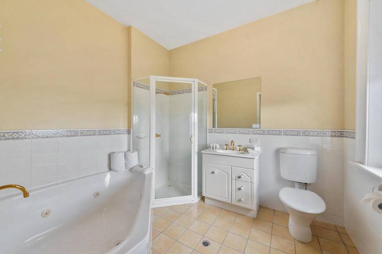 Waratah On York Bed & Breakfast