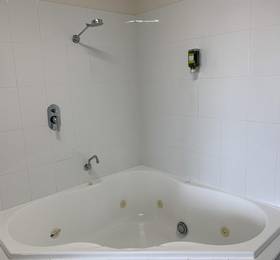 Adina Place Motel Apartments в Лонсестоне