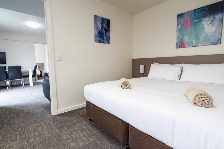 Adina Place Motel Apartments