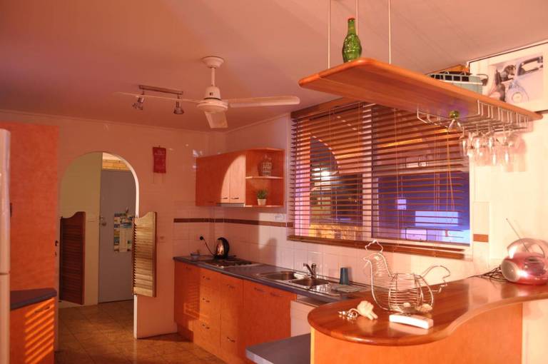 Ocean Paradise Motel & Holiday Units