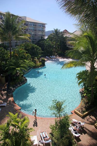 Novotel Cairns Oasis Resort 4*