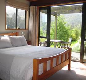 Leithview Bed & Breakfast в Данидине
