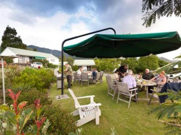 Pauanui Pines Motor Lodge  4* Новая Зеландия, Пауани