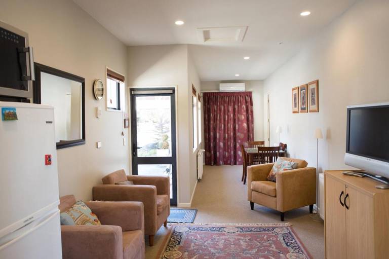 Websters on Wanaka Lodge 