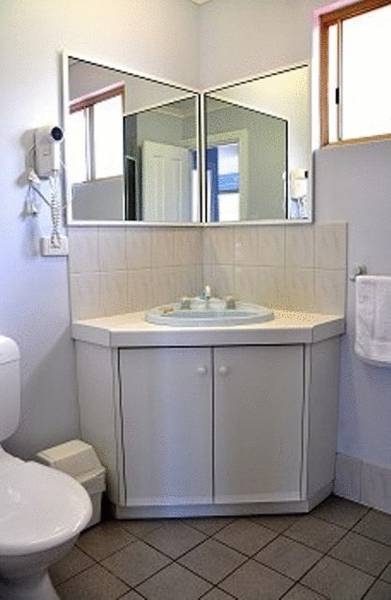 Pelicans Holiday Village  4*