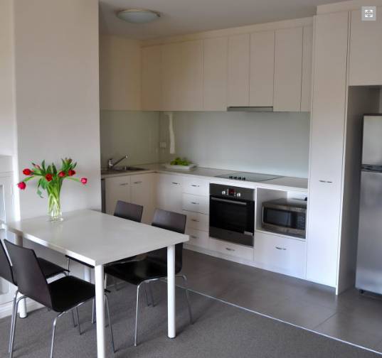 Albert Road Apartments 3*