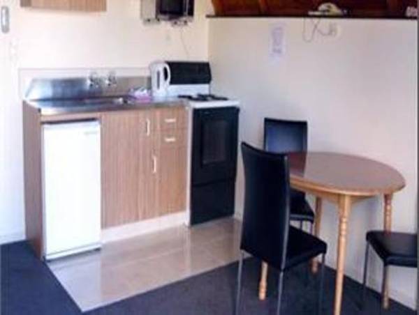 Mountain Chalets Motel  3* Новая Зеландия, Твизел