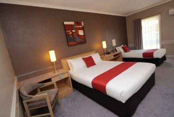 Caledonian Hotel Motel Австралия, Эчука