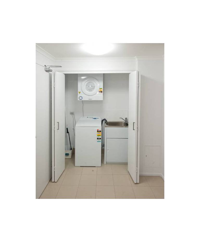 Edge Apartment Hotel 
