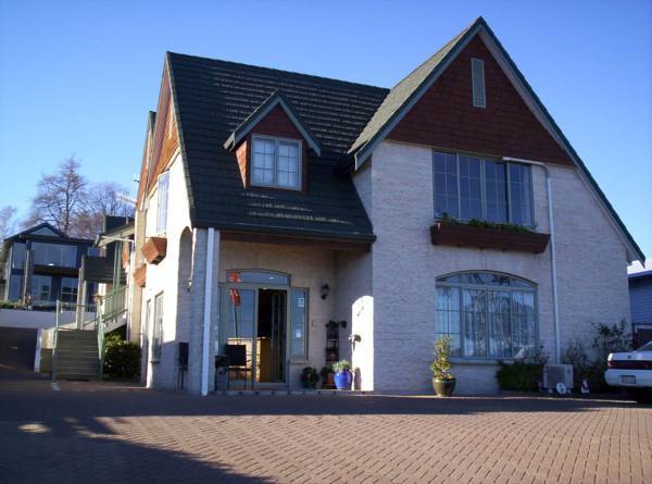 Colonial Lodge Motel  4* Новая Зеландия, Таупо