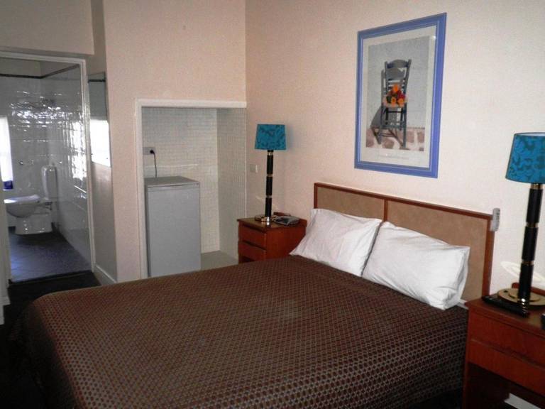 Princes Lodge Motel