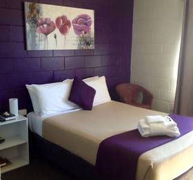 Castle Lodge Motel  в Таунсвилле