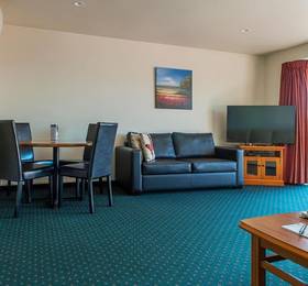 Ashley Motor Lodge  в Тимару