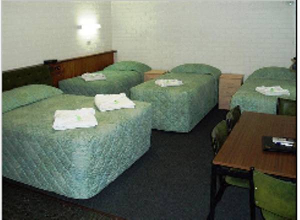 Amaroo Motel 3* Австралия, Басселтон