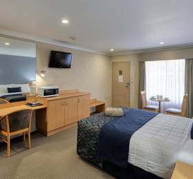 Edward Parry Motel and Apartments в Тамворте