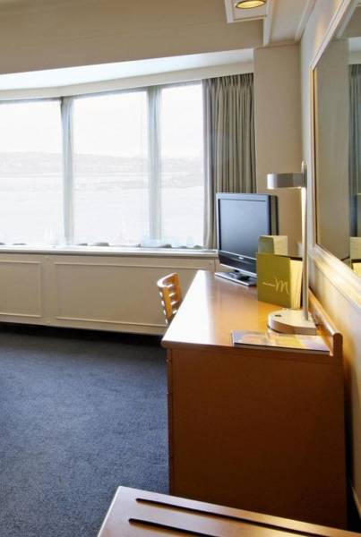Mercure Auckland  5*