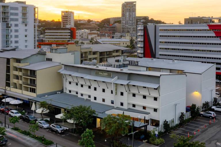 Ibis Townsville
