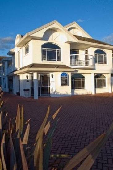 Executive Motel  4* Новая Зеландия, Таупо