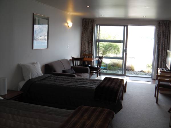 Lakeview Motel 