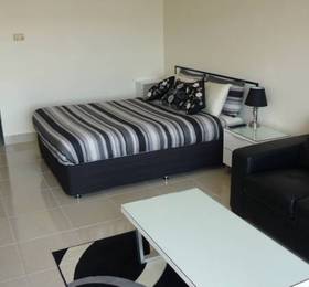 Uhub Hotel  в Кэрнсе