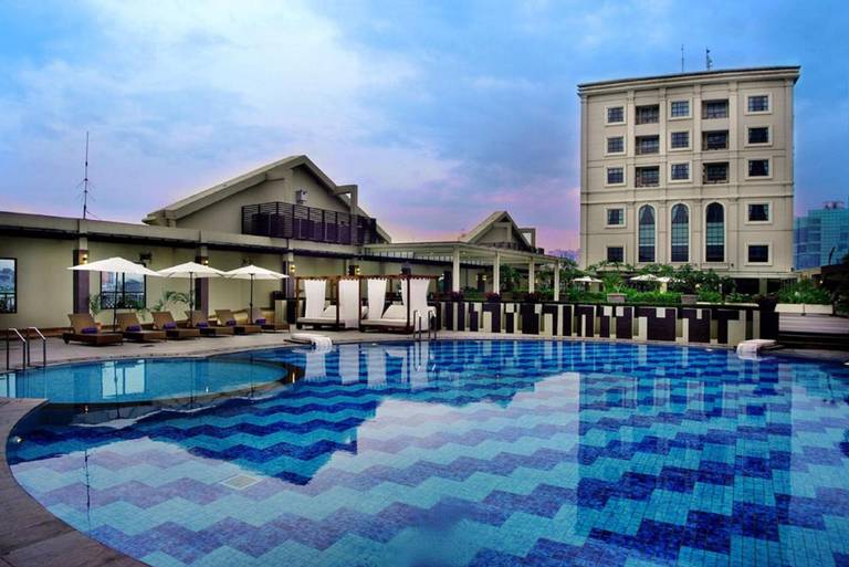 Grand Aston City Hall Hotel & Serviced Residences 