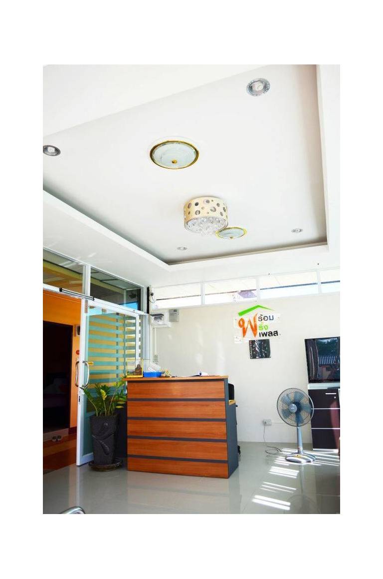 Phrom Phring Place Service Apartment 