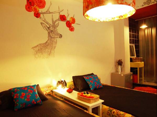 RoomBangkok Boutique Guesthouse