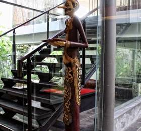 Rumah Nenek Hotel & Restaurant  в Паданге