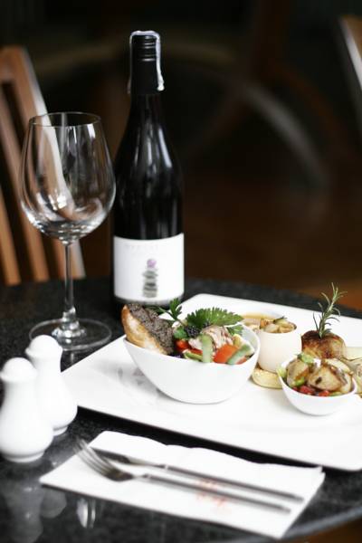 The Duchess Hotel and Residences 5*