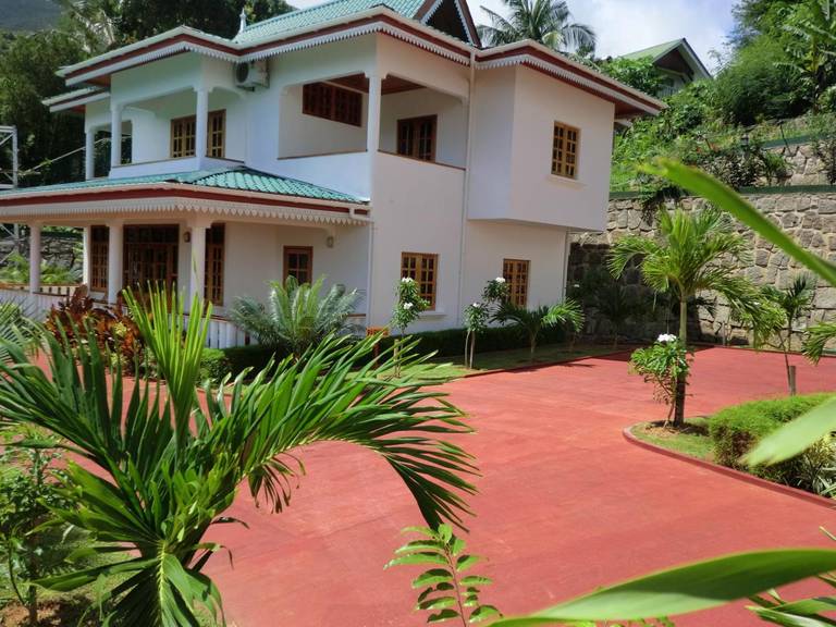 La Fontaine Holiday Apartment 